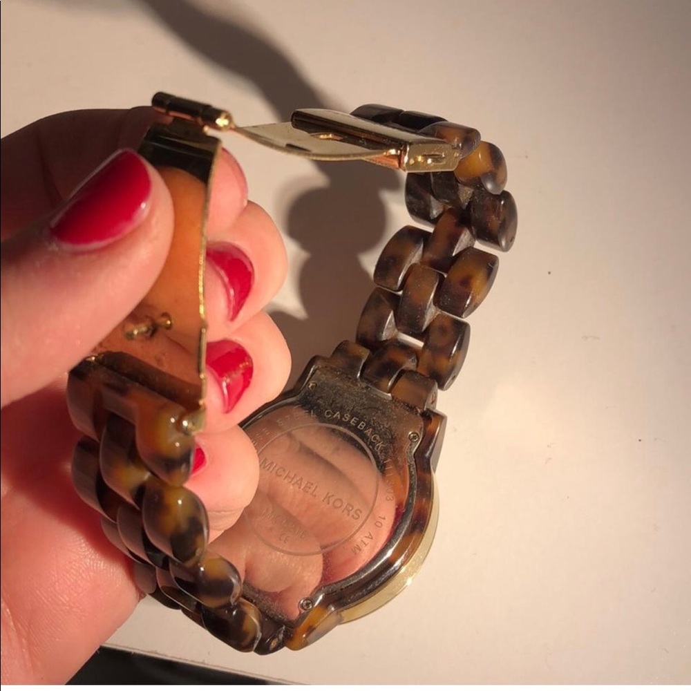 Michael Kors Gold & Tortoiseshell Watch (working) - Picture 4 of 8